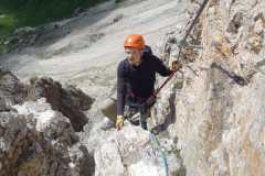 b16beb8a-a4e6-4c20-9593-c1c6a3172d59